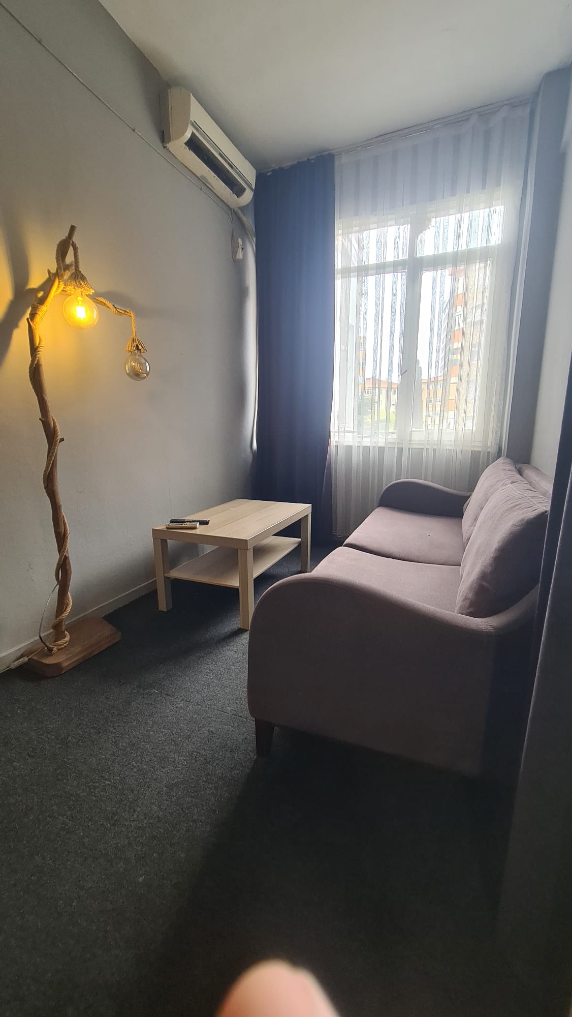 Retro Otel konforlu sosyal alan